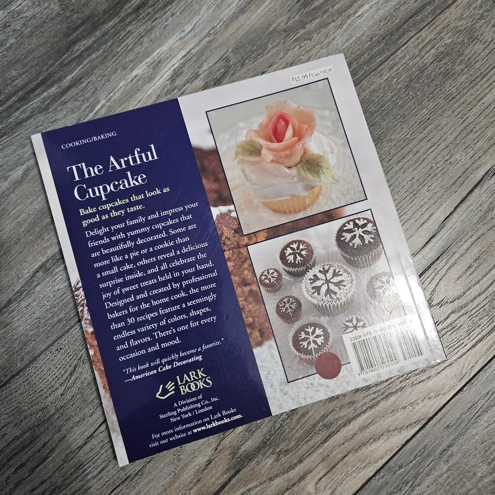 2 Cupcake Decorating Cookbooks